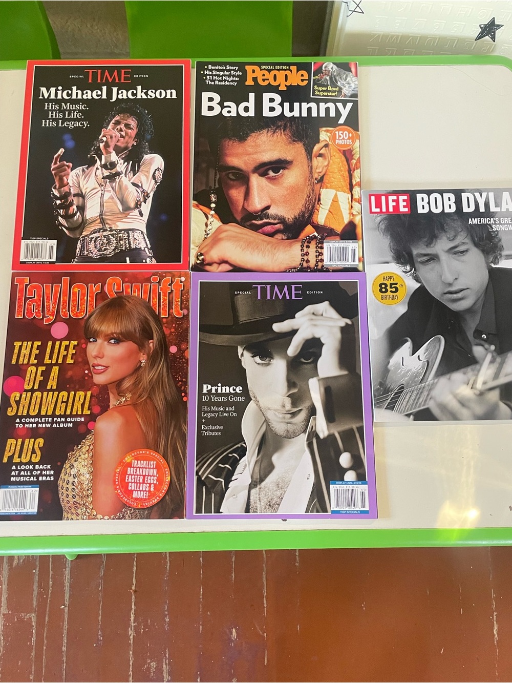 Celebrity Magazine Wall Art Set - Multi-Color